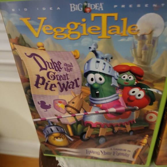 Set of Two VeggieTales DVD'S. - Picture 2 of 7